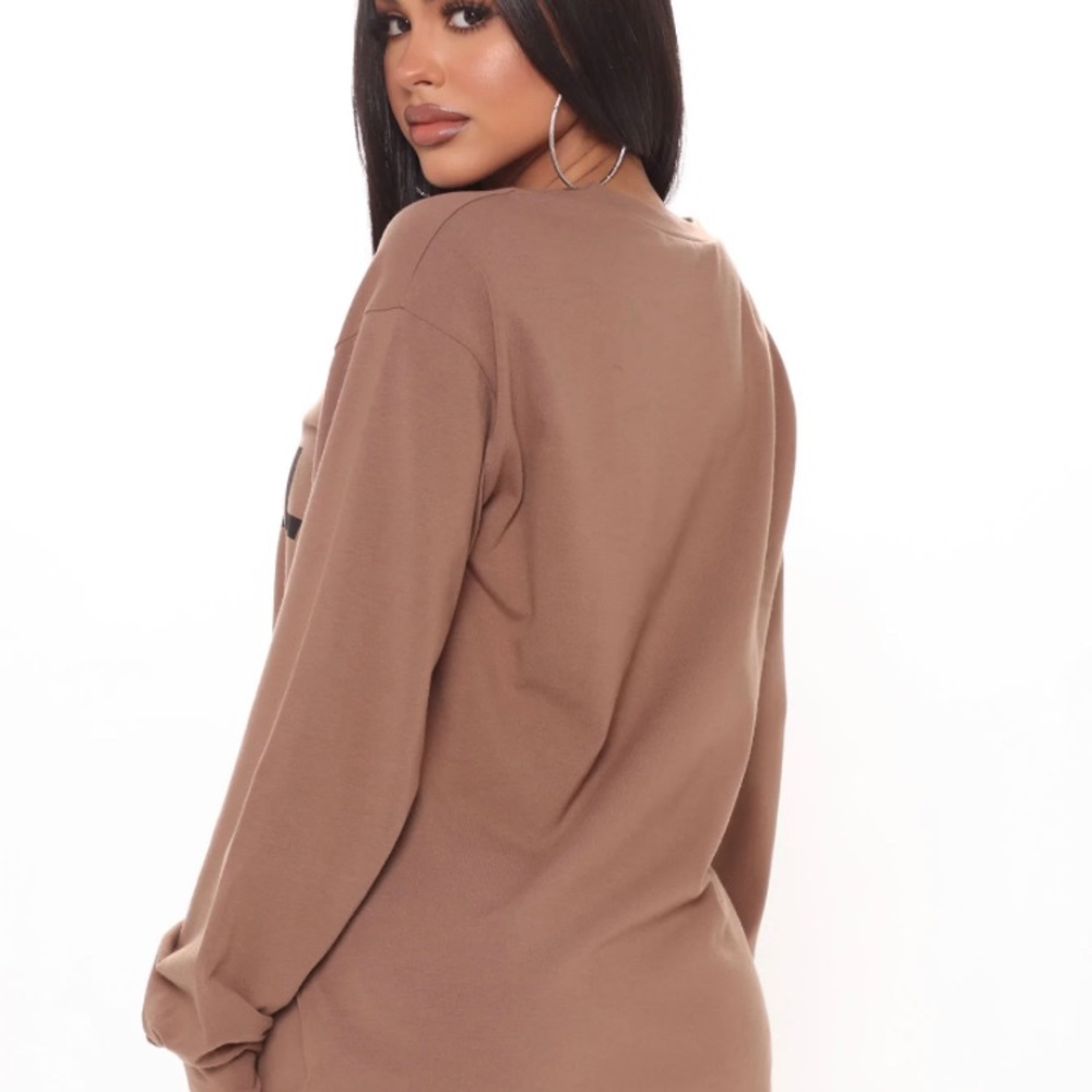Fashion Nova Tunic Top🎀 - Picture 3 of 5